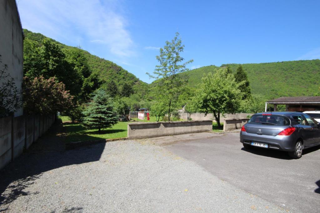 Bed and Breakfast Les Ecureuils Revin  Exterior foto